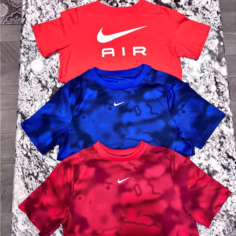Nike Red and Blue T-Shirt Trio